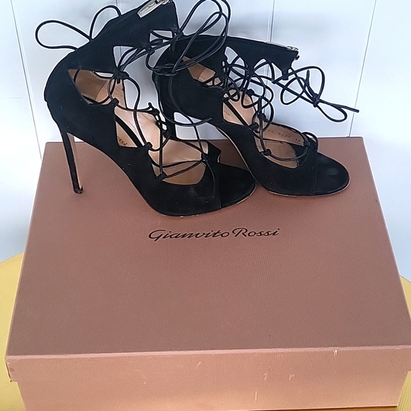 Gianvito Rossi 100mm black lace up suede heels - Picture 5 of 9